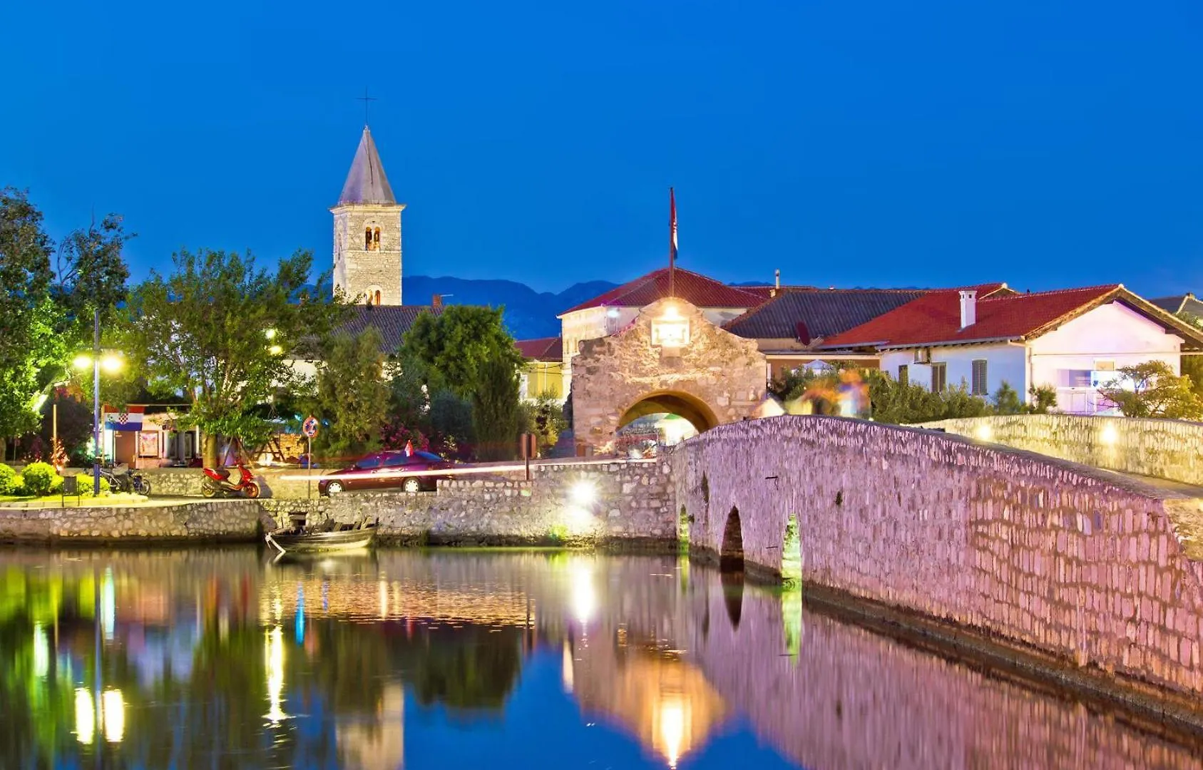 Studio Apartment In Nin With Terrace, Air Conditioning, Wi-Fi